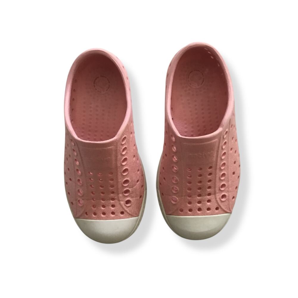 Native pink glitter shoes